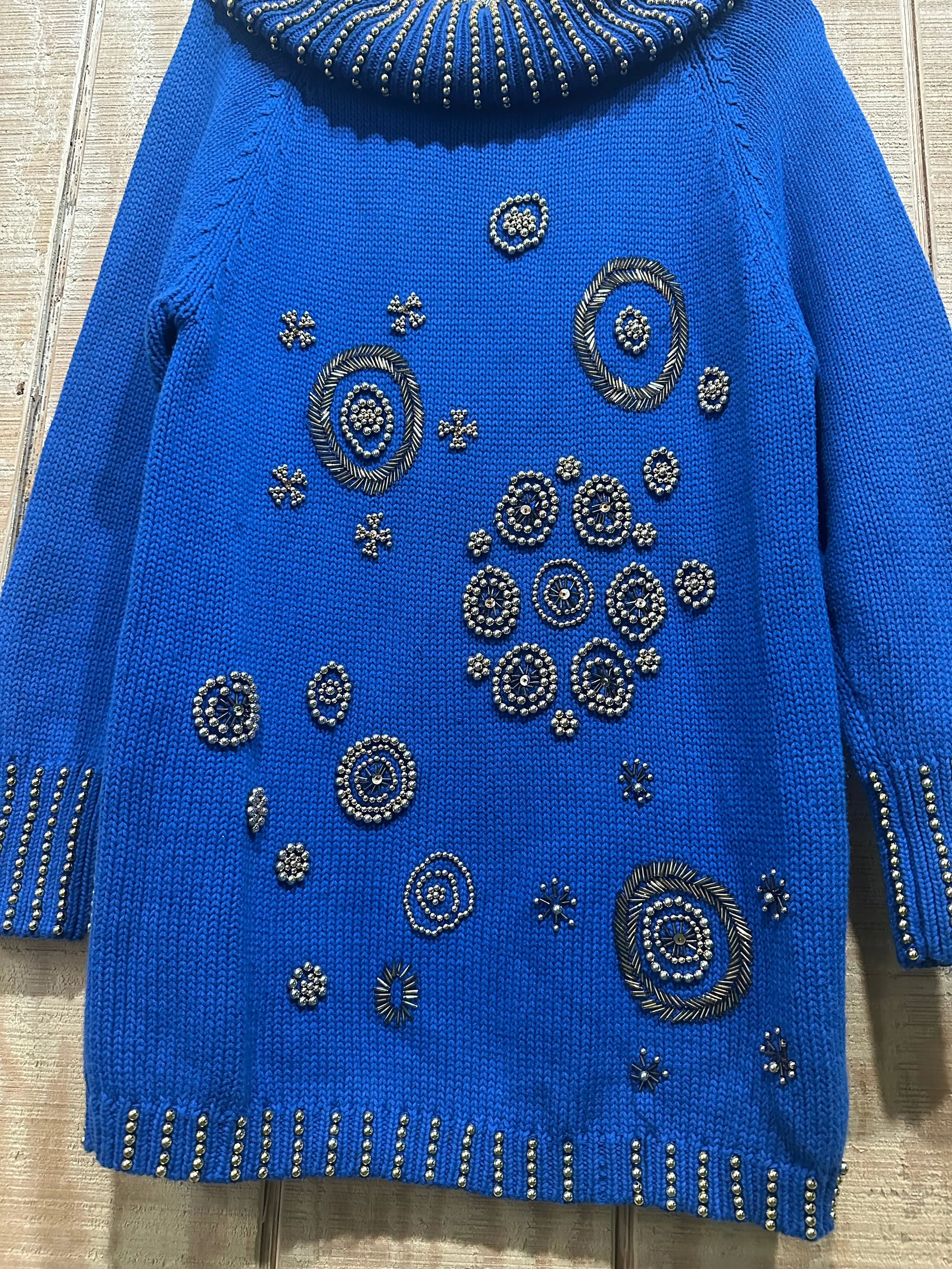 Vintage 90s Chunky Blue/Gold Beaded Knit Turtleneck Sweater (M)